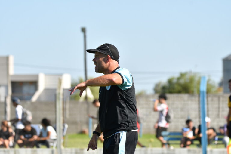 Miguel Sola no continúa en G. Renny