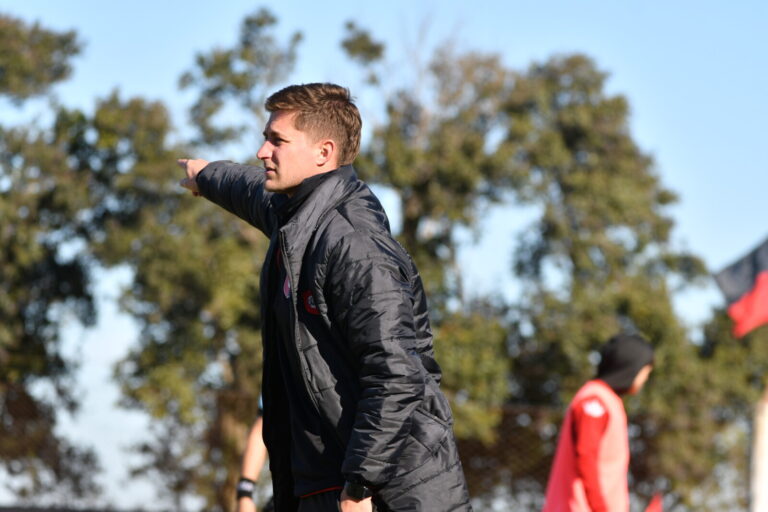 Recreativo confirmó a su nuevo Director Técnico.