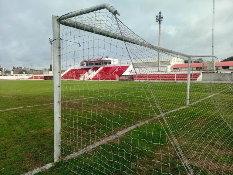 Finales del Torneo Apertura de Tercera y Primera División.