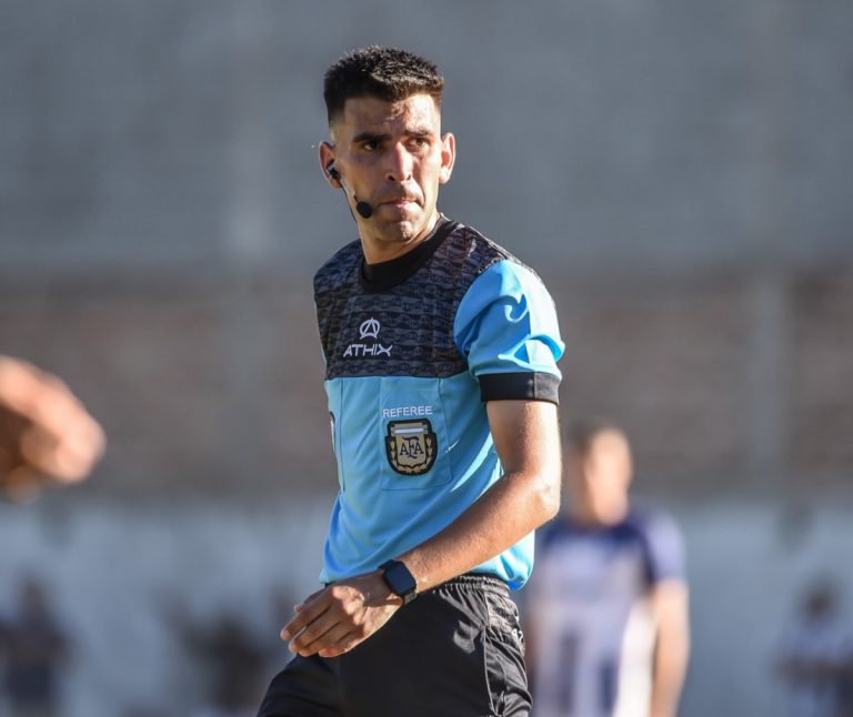 Árbitros para Tercera y Primera División.