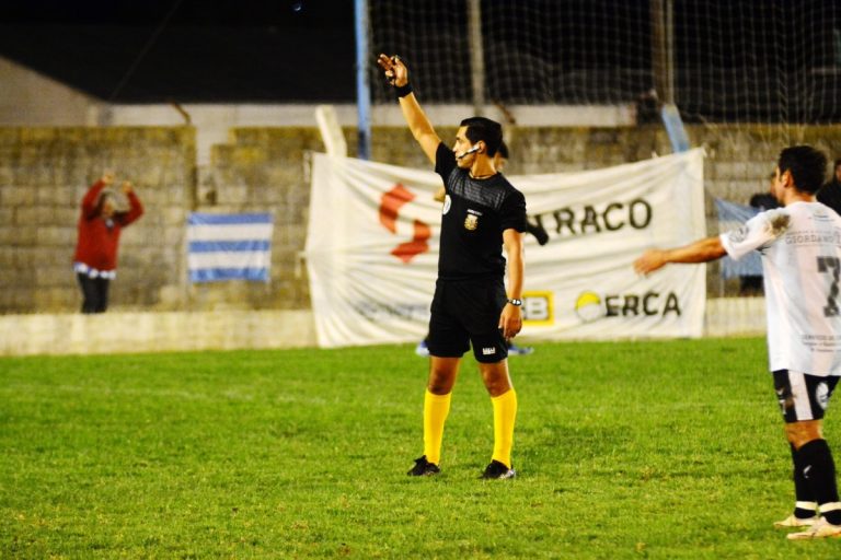 Árbitros para Tercera y Primera División.